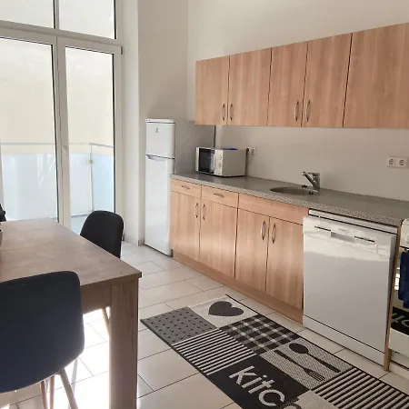 Moderne Auf Kremser Ringstrasse * Krems an der Donau