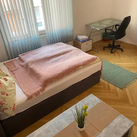 Moderne Auf Kremser Ringstrasse Krems an der Donau